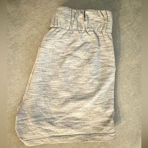 Lululemon running shorts size 4